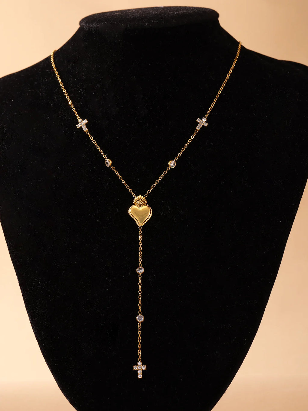 Hjärtfall Halsband✨