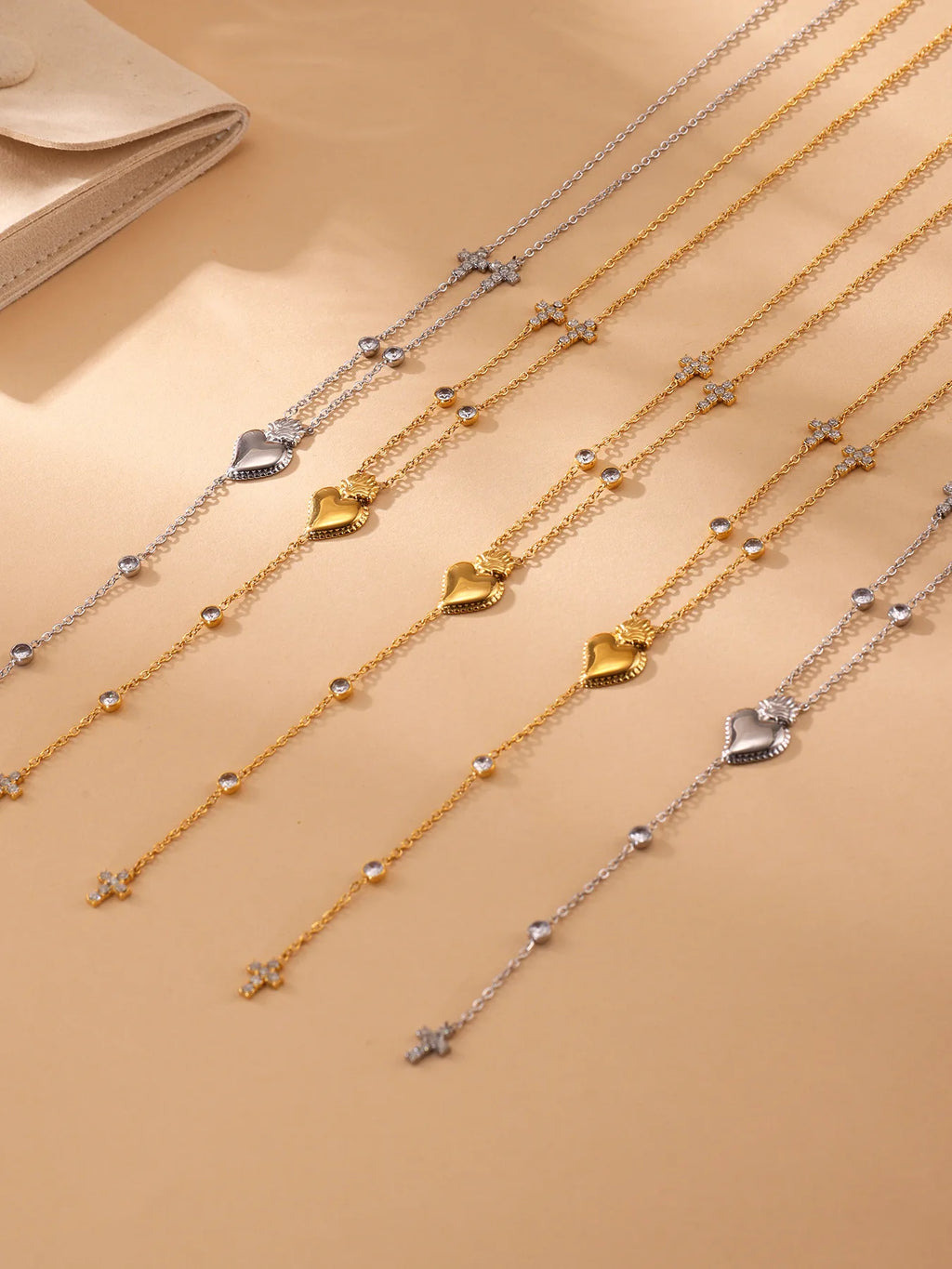 Hjärtfall Halsband✨